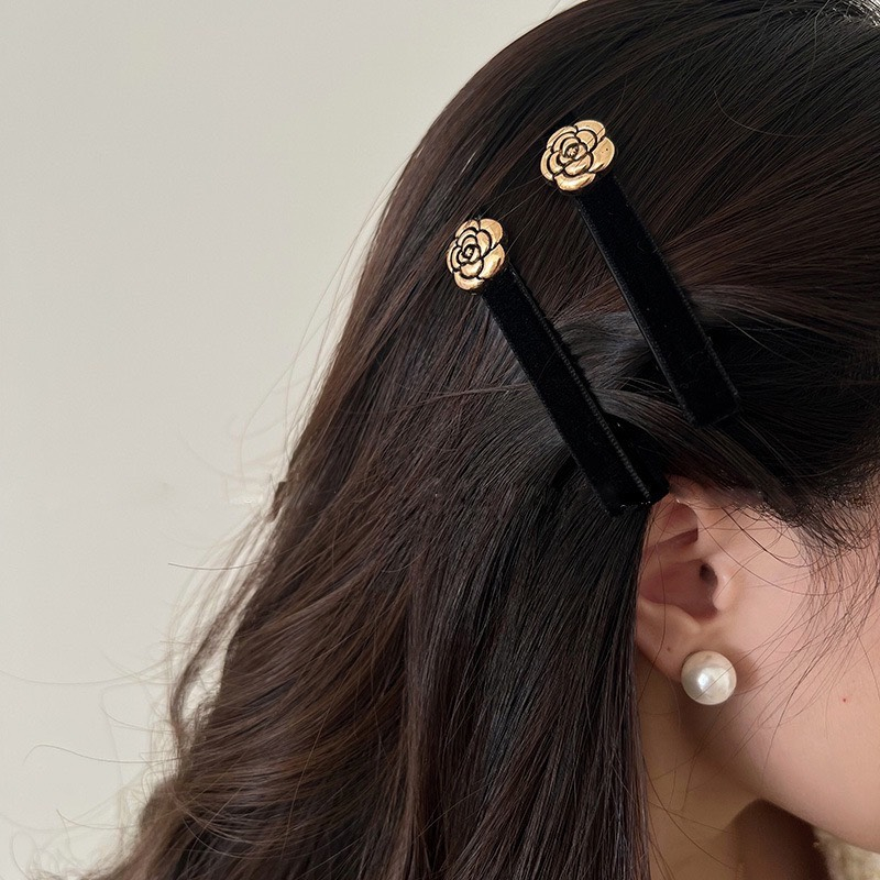 Sét 3 Kẹp Tóc Cho Nữ Đen Nhung Đính Tag Phong Cách Retro Tiểu Thư
