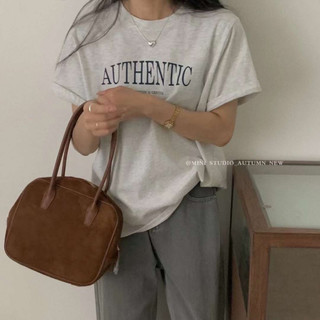 Áo phông nữ chữ Authentic form rộng vừa chất mềm đẹp hàng qc