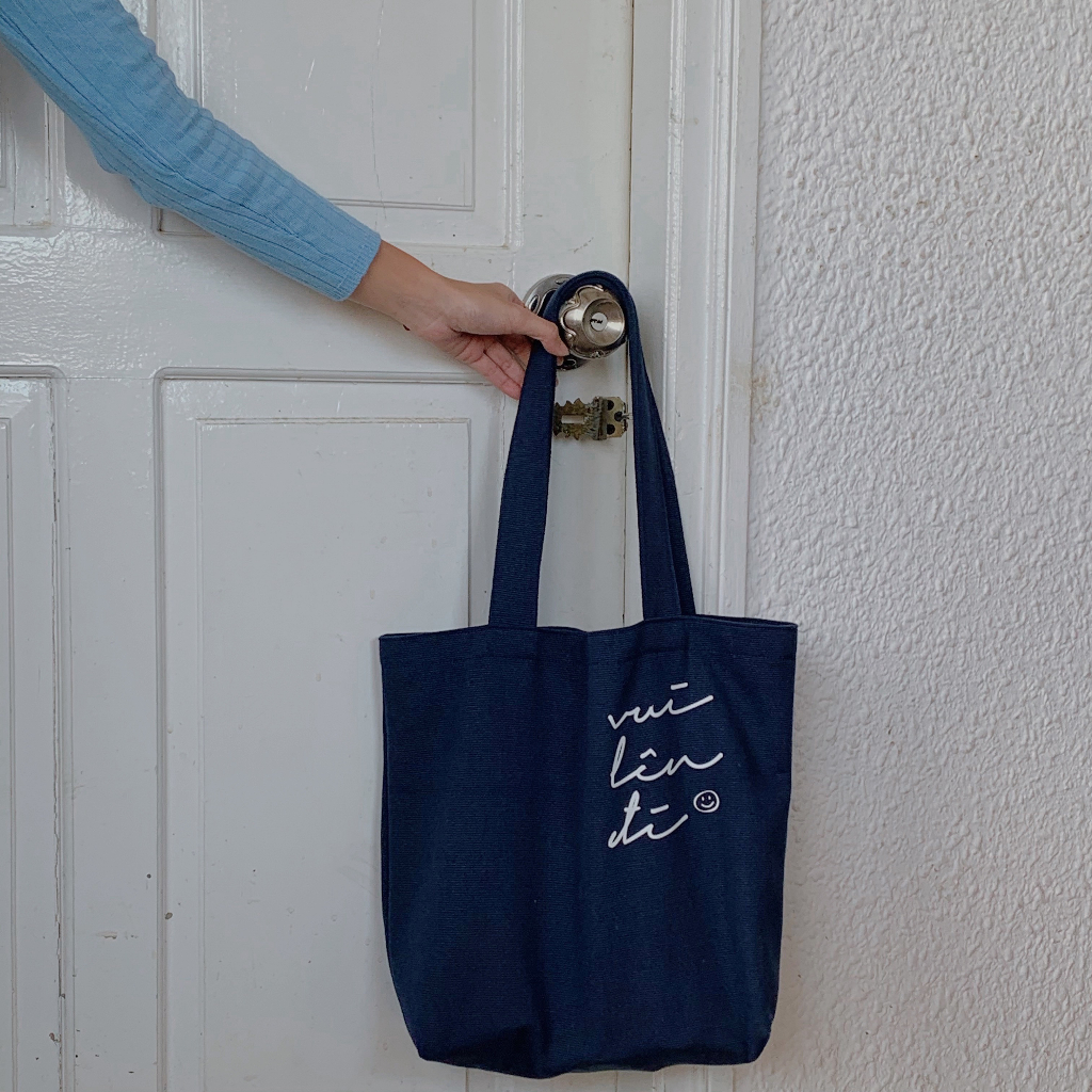 Túi tote đeo vai xanh navy cute - Vui Lên Đi