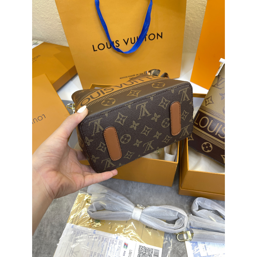 Túi chư L new sz 24cm cầm tay đeo chéo mix khăn cực xinh