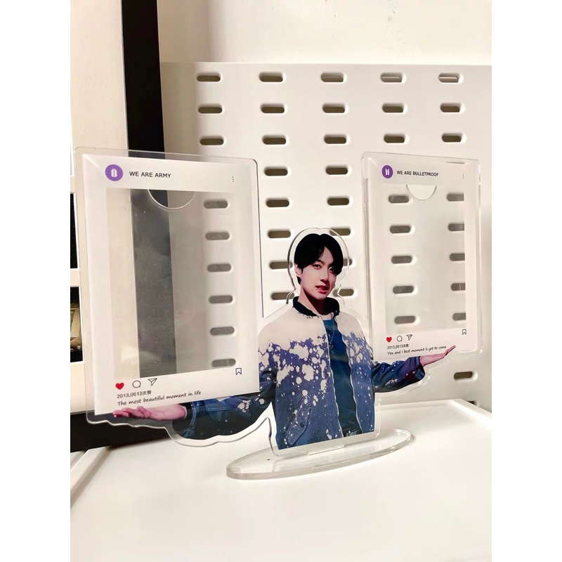Khung đựng bo góc Jungkook acrylic