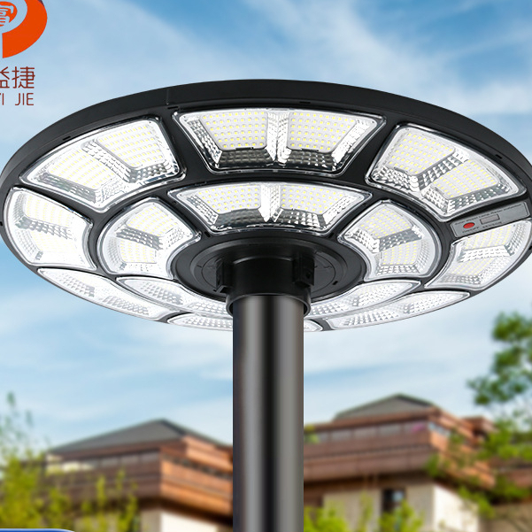 Đèn sân vườn đĩa bay UFO năng lượng mặt trời 20 khoang 30.000mAh cảm biến ánh sáng - Bảo hành 2 năm