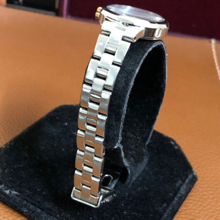Đồng hồ nữ thương hiệu Orient Nhật Bản.