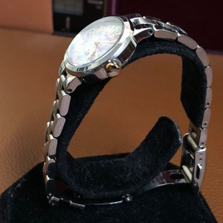 Đồng hồ nữ thương hiệu Orient Nhật Bản.