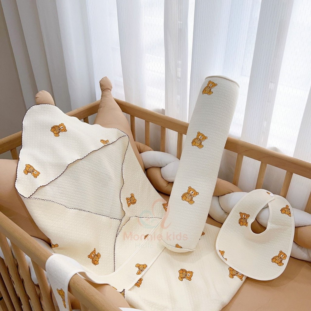 Gối chặn cho bé Mochee gấu teddy 35x36cm, chặn bông lụa cotton cho trẻ 0M+ - Monnie Kids