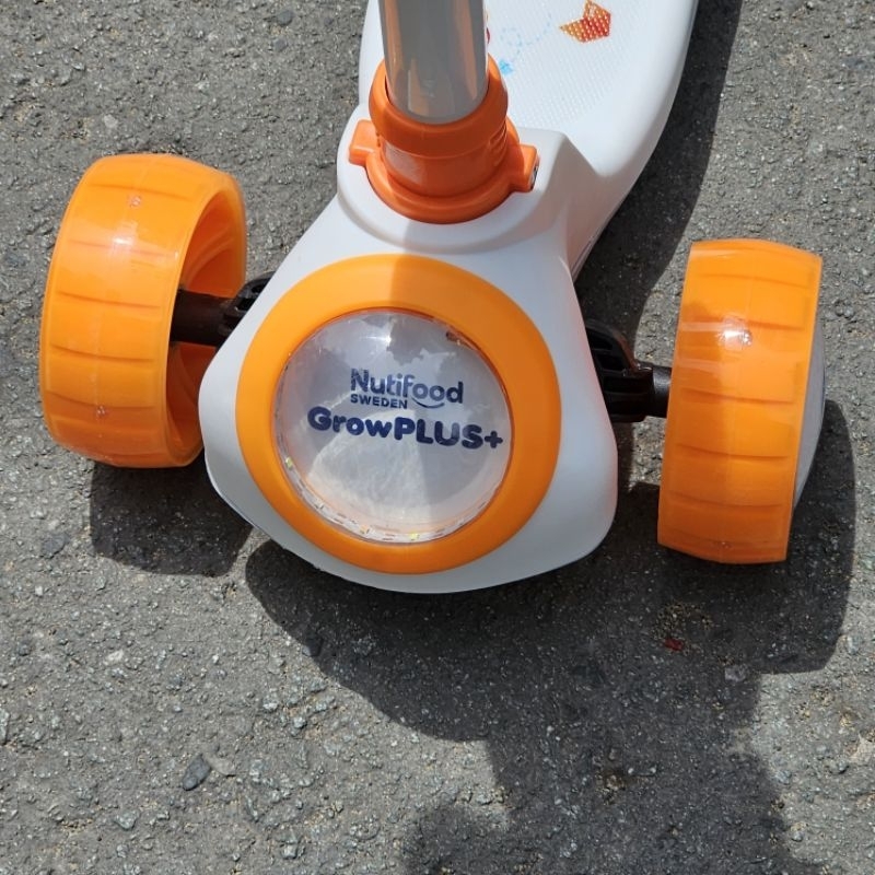 Xe trượt 2 tầng có đèn có nhạc cho bé