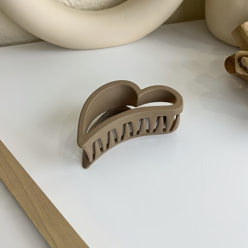 Kẹp Tóc Càng Cua Bằng Acrylic Nhám Hình Trái Tim Phong Cách Hàn Quốc