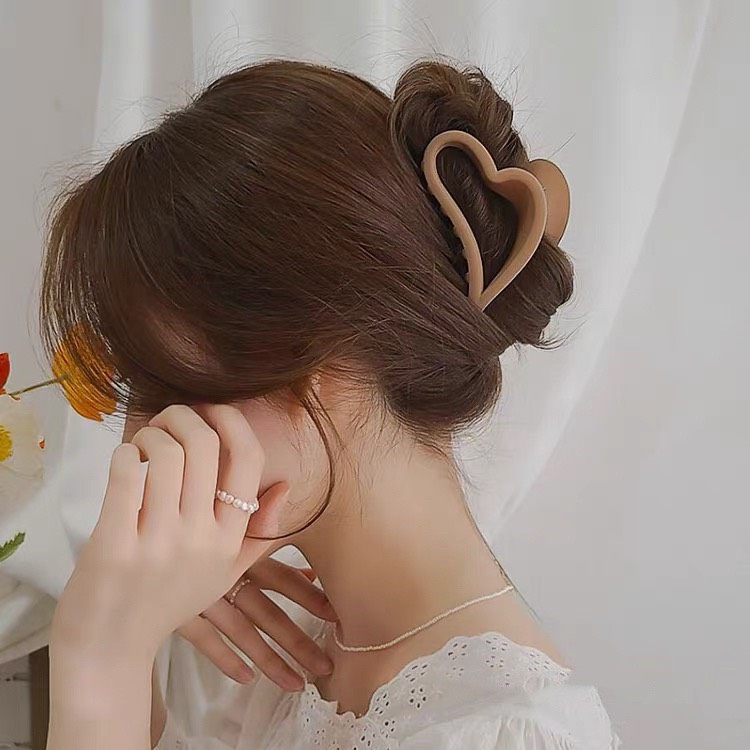 Kẹp Tóc Càng Cua Bằng Acrylic Nhám Hình Trái Tim Phong Cách Hàn Quốc