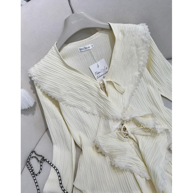 Set áo tiểu thư bèo tay loe kèm chân váy phối voan - Bộ 2 món áo bèo tay loe kèm váy