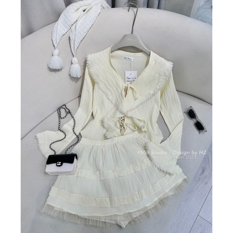 Set áo tiểu thư bèo tay loe kèm chân váy phối voan - Bộ 2 món áo bèo tay loe kèm váy