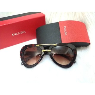 Kính hiệu Prada
