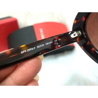 Kính hiệu Prada