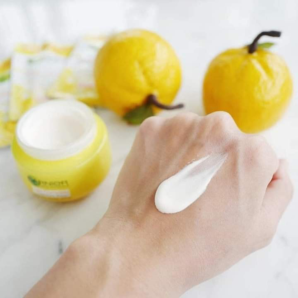 Kem dưỡng  sáng da ban đêm GarnierLight Complete Vitamin C Serum Cream SPF30 - 18ml