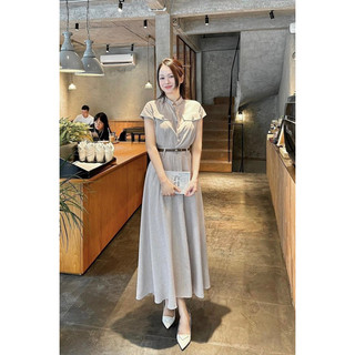 Váy xoè túi ngực kèm đai
