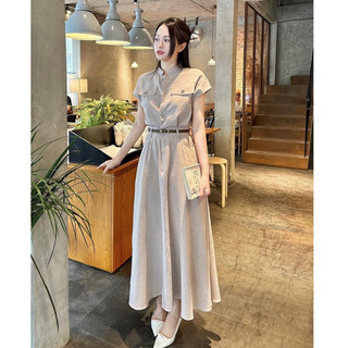 Váy xoè túi ngực kèm đai