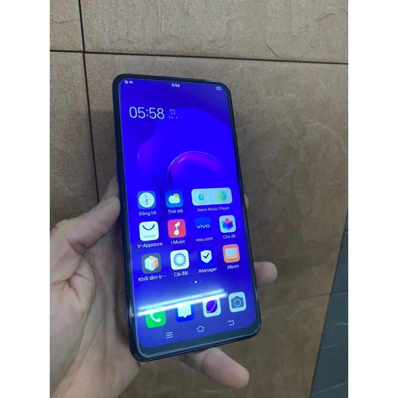 Điện thoại VIVO X27 snap710 ram 8gb 255gb 6.39 inch