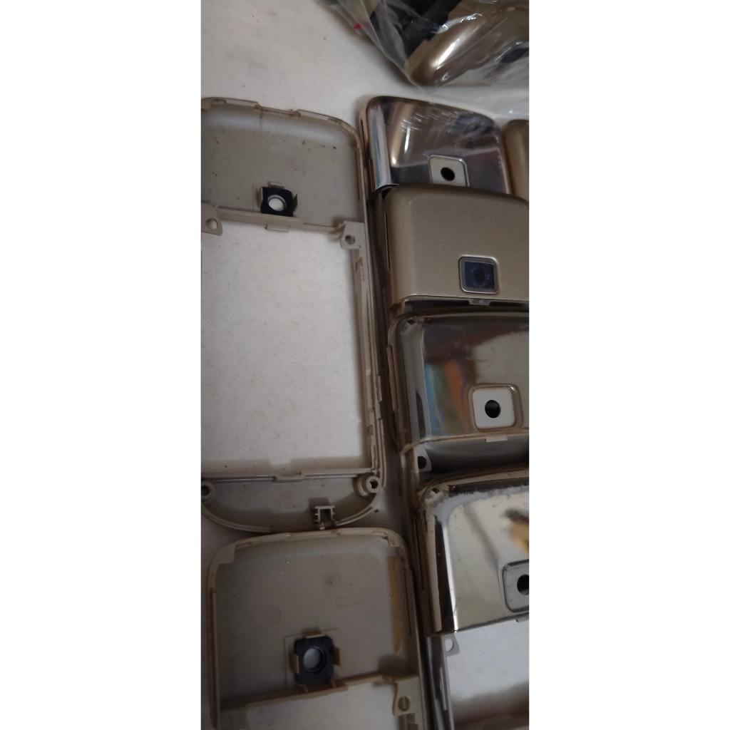 Gáy cũ nokia 8800 arte màu vàng, màu nâu, màu đen. Giá tốt nhất