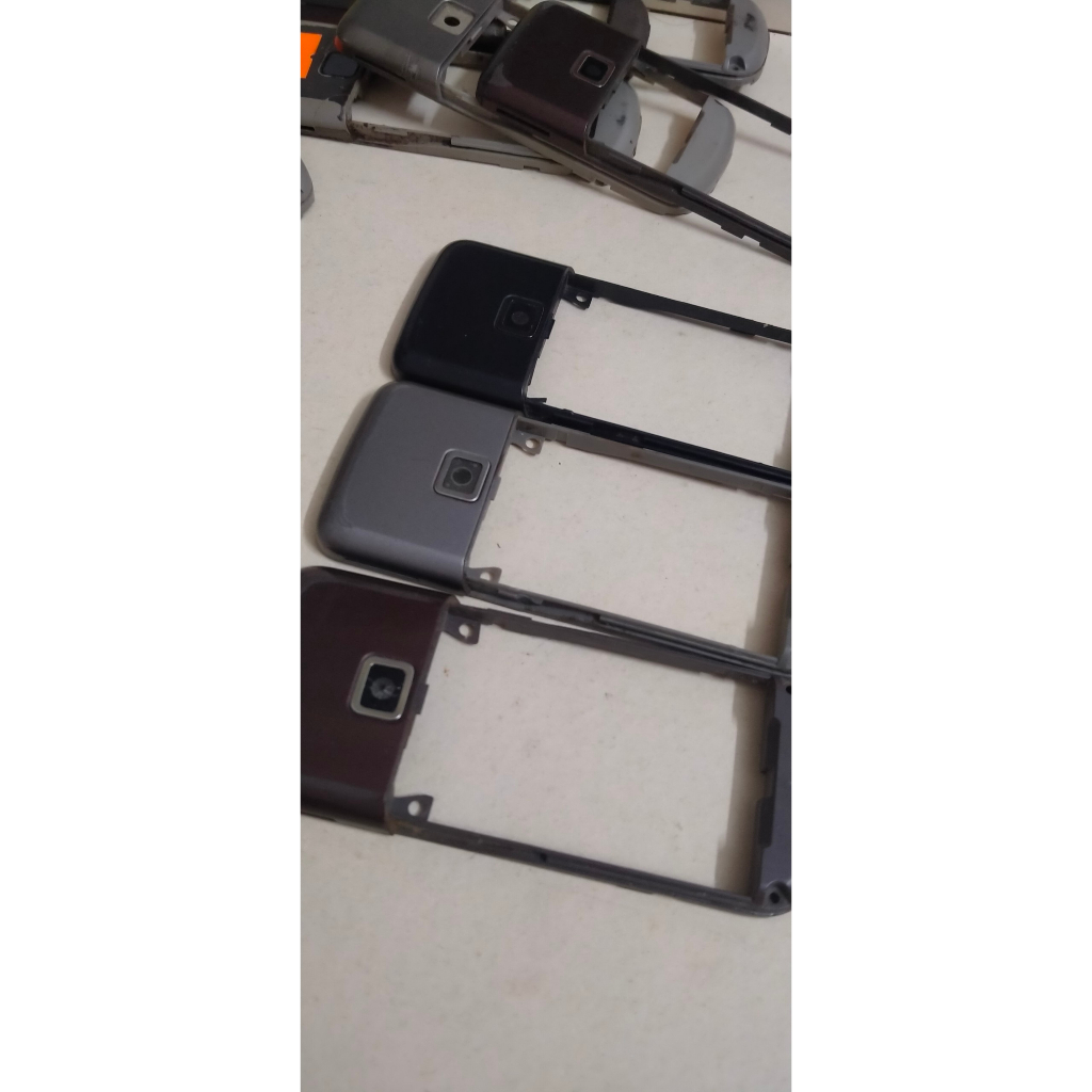 Gáy cũ nokia 8800 arte màu vàng, màu nâu, màu đen. Giá tốt nhất