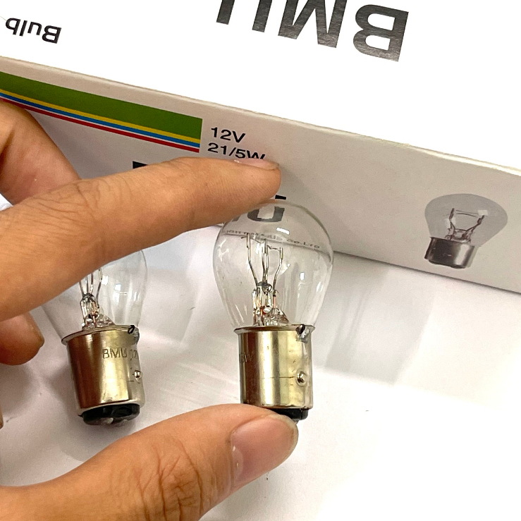 Bóng đèn pha xe máy zin chân M5 Lắp Dream, Wave đời cũ, Cub 12v/35w Hãng BMU