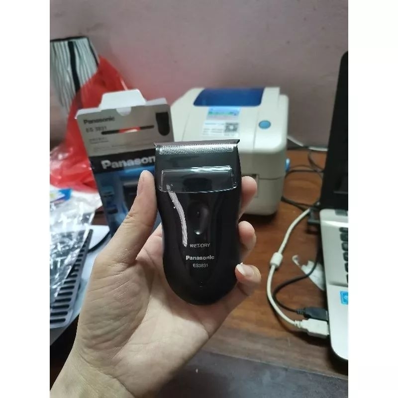 🇻🇳 Máy cạo râu Panasonic ES-3831