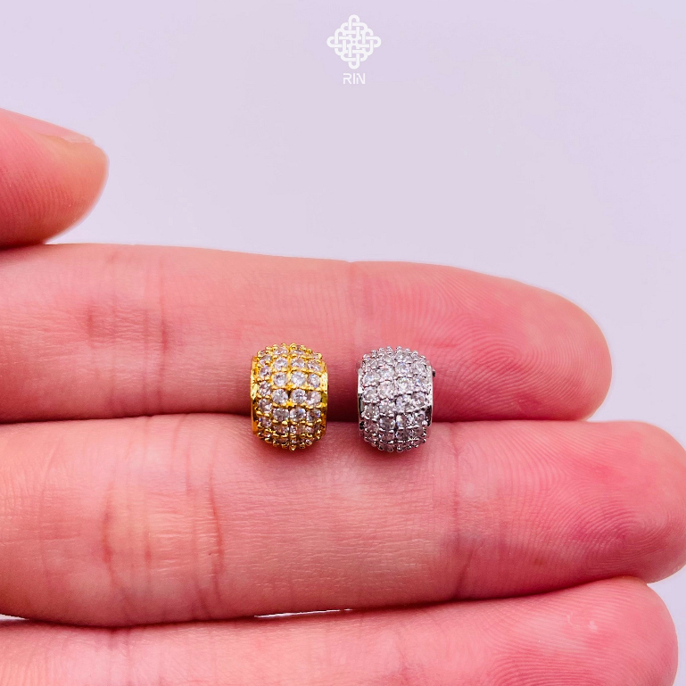 Mặt dây chuyền nhỏ gọn sang trọng, Mặt charm lu thống đính đá thanh lịch màu vàng hoặc trắng, Trangsucmoiluatuoi.RIN