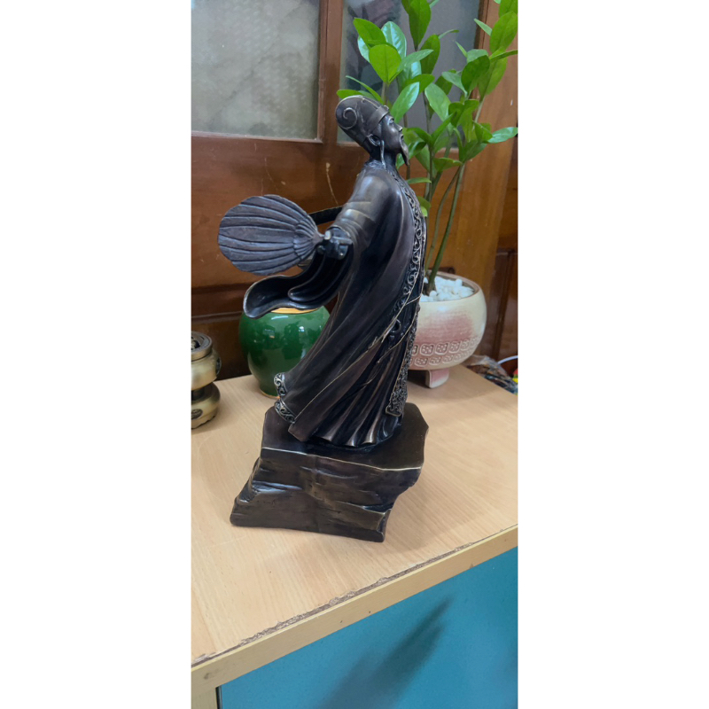 Khổng Minh Gia Cát Lượng bức tương gia cát đón gió đông bằng đồng hun màu giả cổ cao 36cm