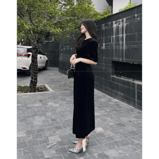 Váy nhung xoắn bụng hở 1 bên