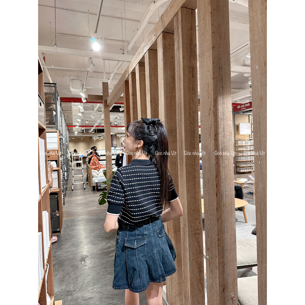 Áo thun cổ polo tay ngắn basic, Chân váy Jeans dáng ngắn