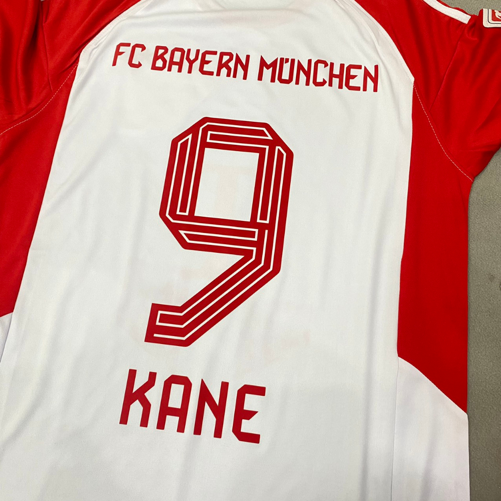 Bộ quần áo bóng đá Bayern trắng 2024 in tên Harry Kane - số 9