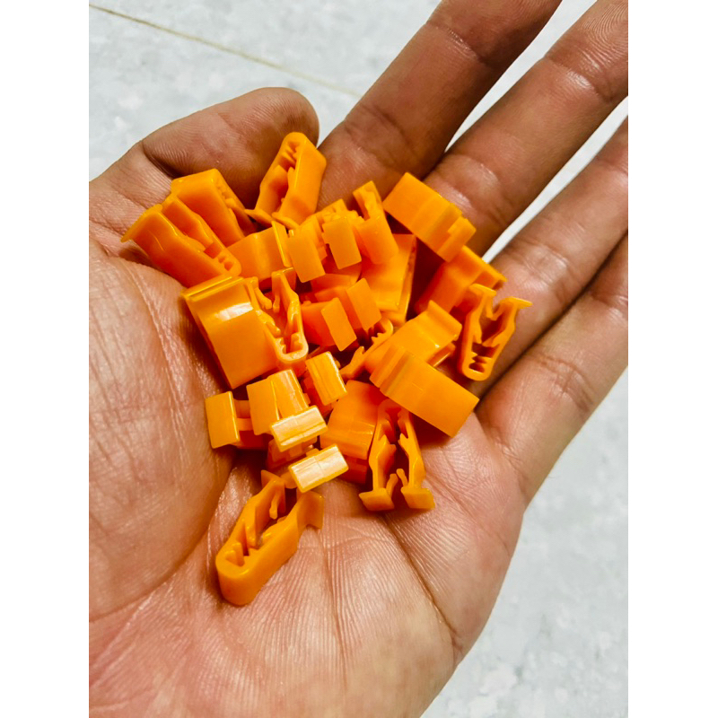 Kẹp nhựa Honda Vàng Trắng Xanh gài dàn áo xe máy tay ga / MoTo hàng chuẩn Honda