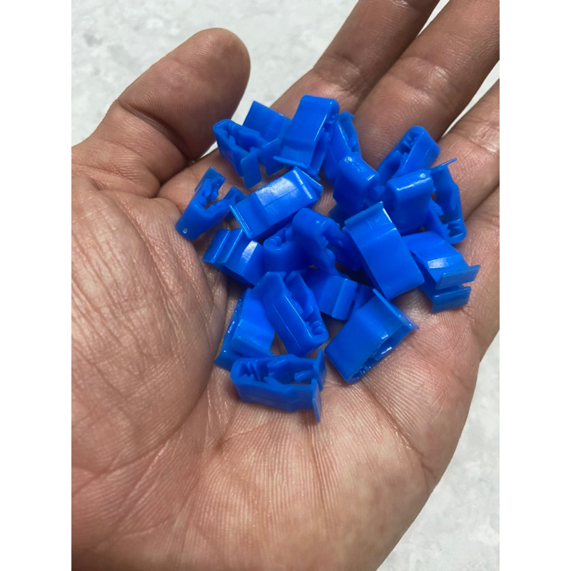 Chốt Kẹp nhựa Honda gài dàn áo màu xanh Click Vario AB 125 150 160 /Winner X - SH - AB - Vario - Click - Vision