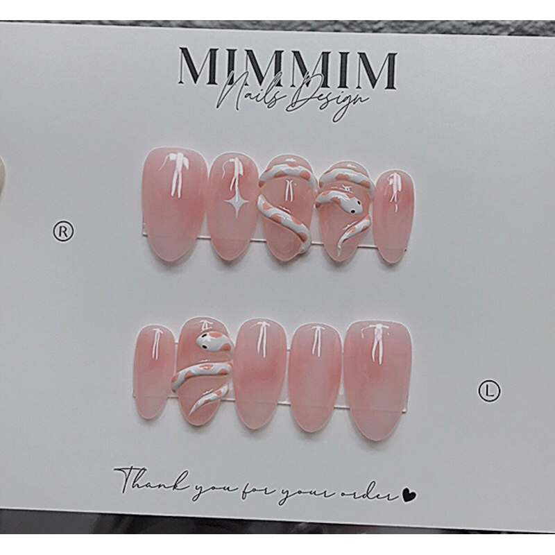 Nailbox thiết kế rắn dễ thương móng nữ xinh đẹp