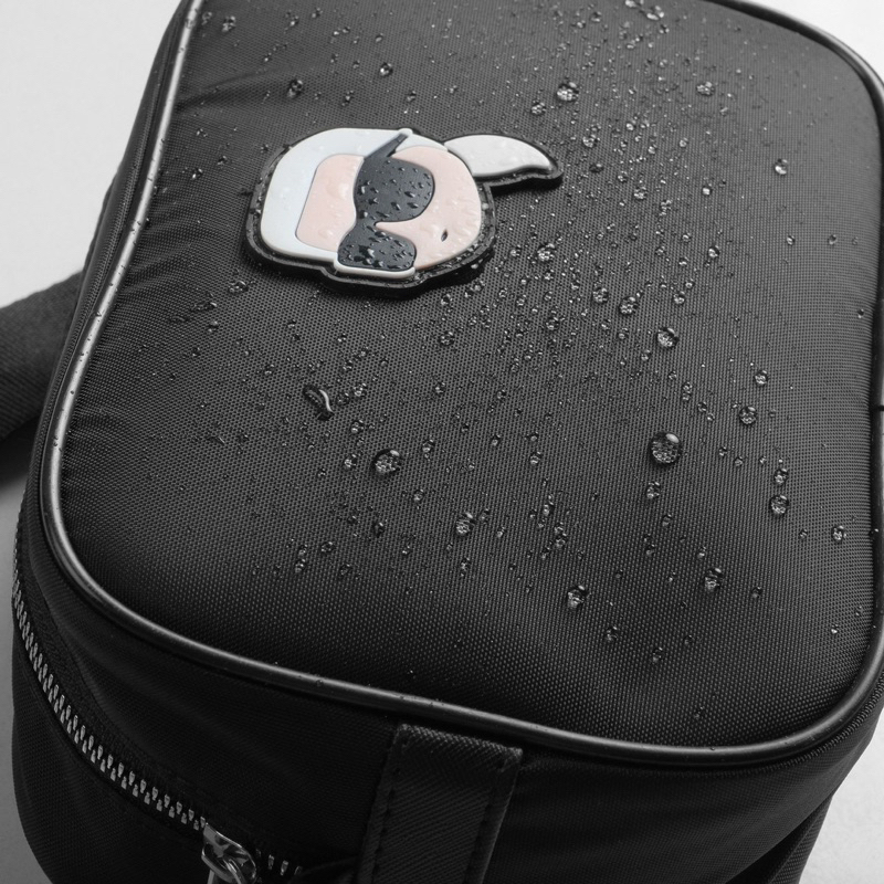 Túi đeo vai , đeo chéo Unisex Karl logo ông già cột tóc VN