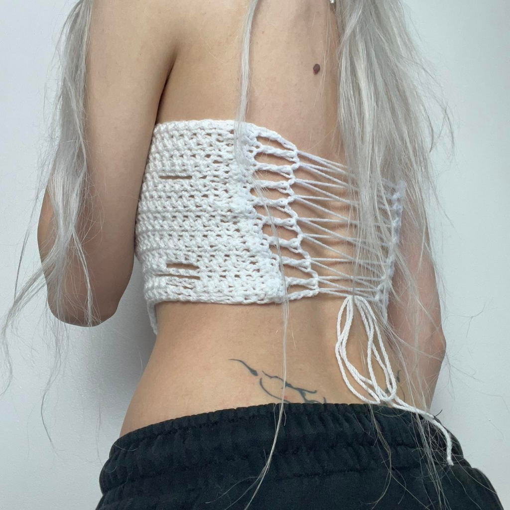 Áo croptop cutout trendy len móc thủ công trendy cực cháy phù hợp mặc mùa hè hoặc đi biển 💯💯