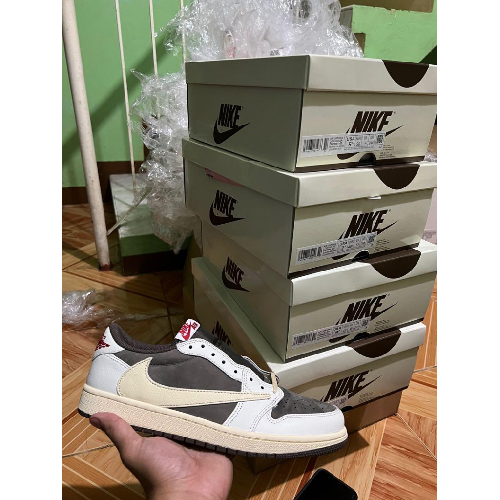 Giày sneaker Jordan 1 Low TRAVIS SCOTT - BẢN CAO CẤP | Fullbox Vip Màu