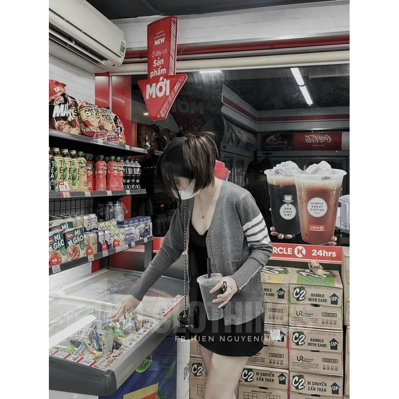 ÁO LEN CADIGAN THOM KHUY CHẠY SỌC KẺ ĐỎ 4M