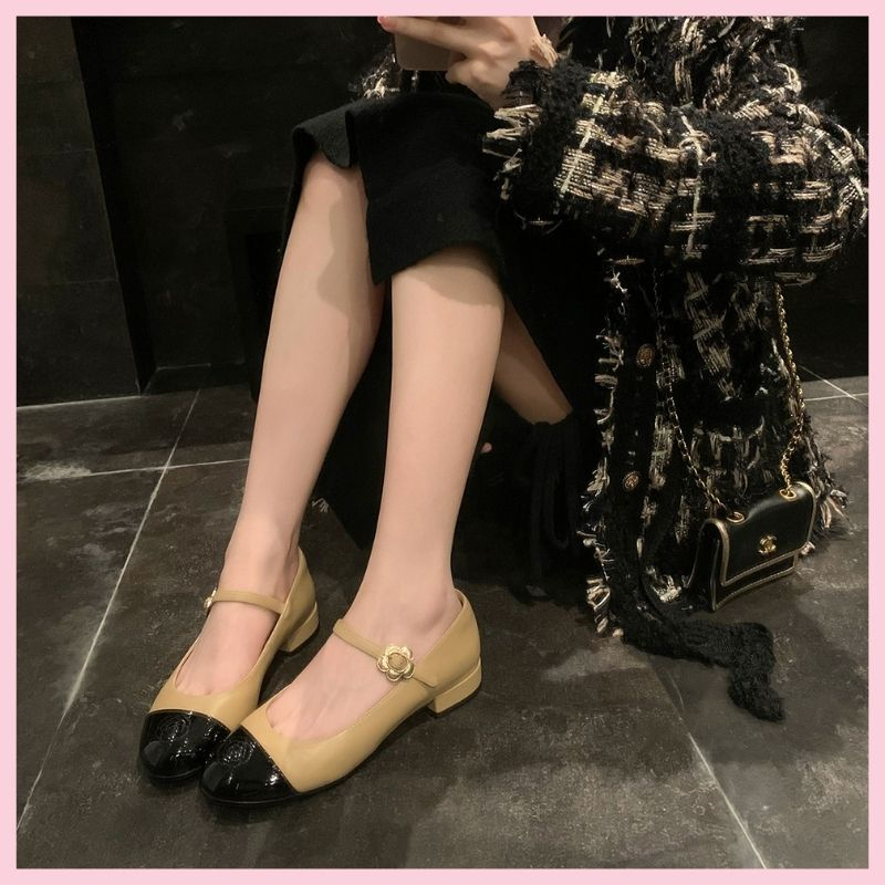 Giày búp bê giày bệt mũi vuông gót 2 phân phối màu dây cài hoa trà mẫu mới 2023 Jumato HCOM146