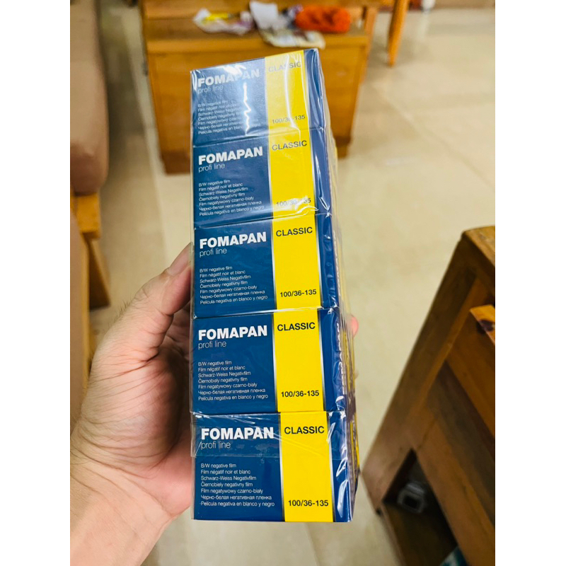 Fomapan Classic 100 36exp date 03/2026 bao bì mới film 35mm film trắng đen BW