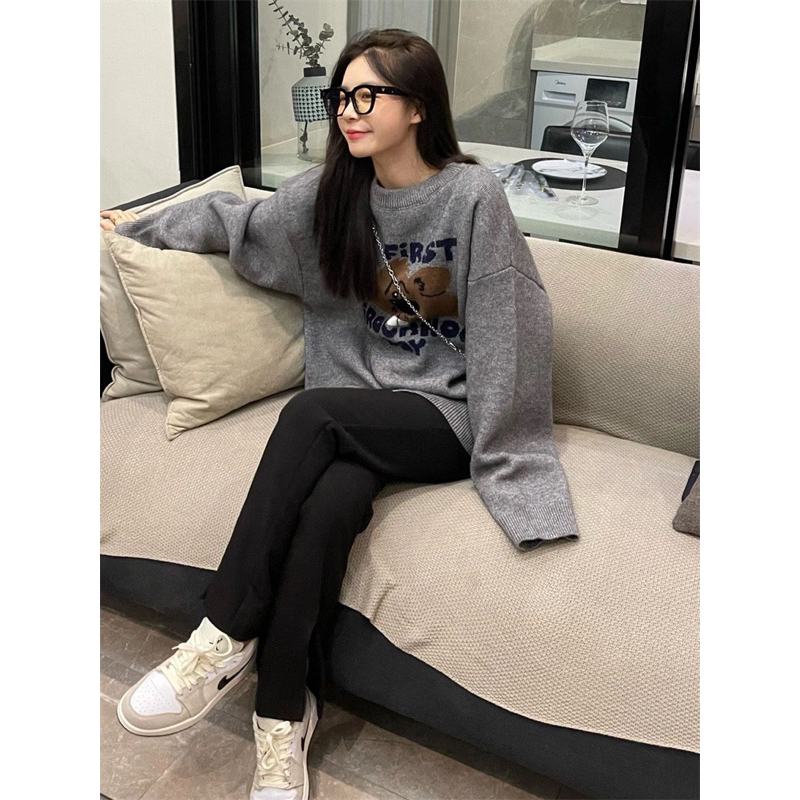 Áo Len Xám Thêu Gấu