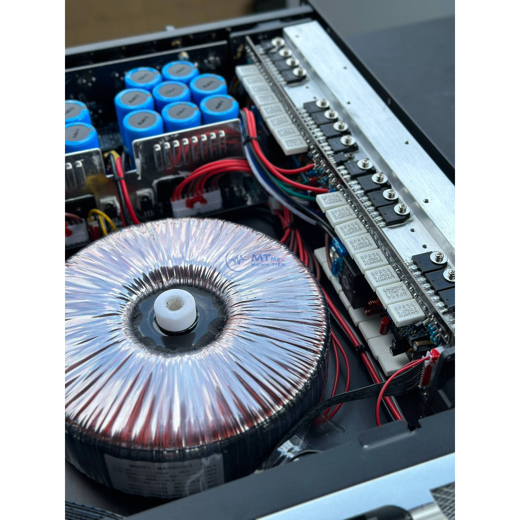 Cục Đẩy Bo.se 4800 Công Suất Cực Lớn - 4 Kênh Công Suất 1500W Mỗi Kênh, 64 Sò, 16 Tụ Dùng Được Cho Dàn Loa Sub 5 Tấc