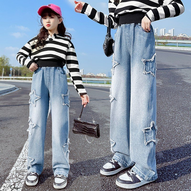 Set Đồ Bộ Thu Đông Cho Bé Gái . Quần Jeans + Áo Hoodie Cổ Bẻ Cho Bé Từ 15-45kg.