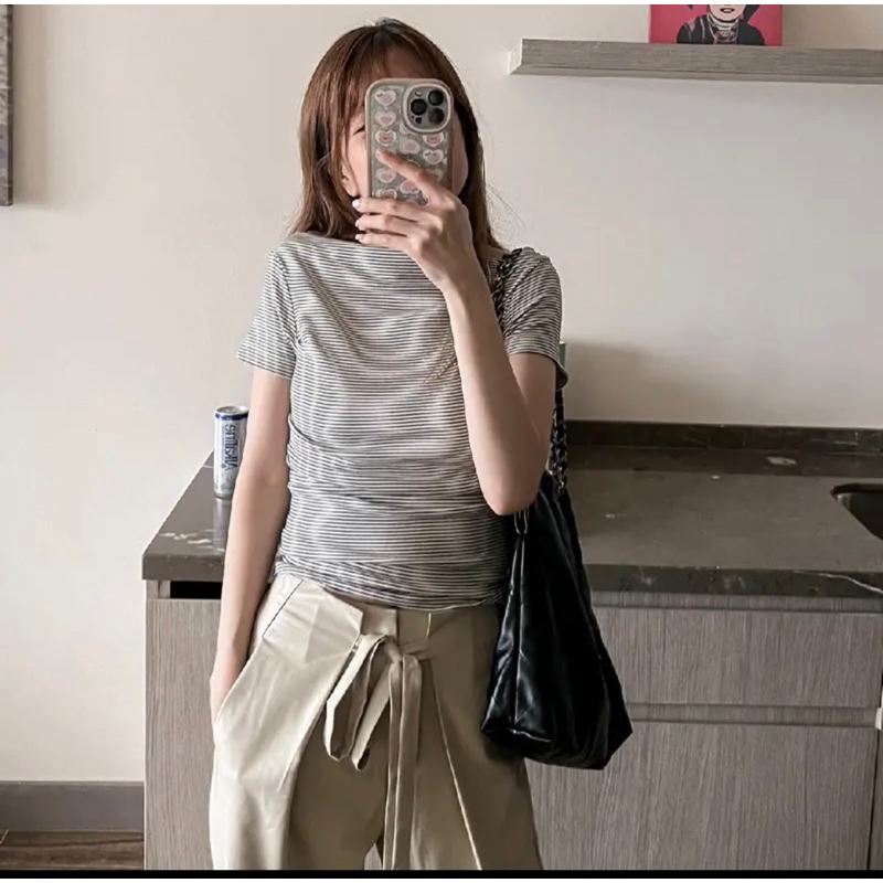 Pass/Thanh lý Áo thun bẹt vai nhún eo Nela top - Sibling House