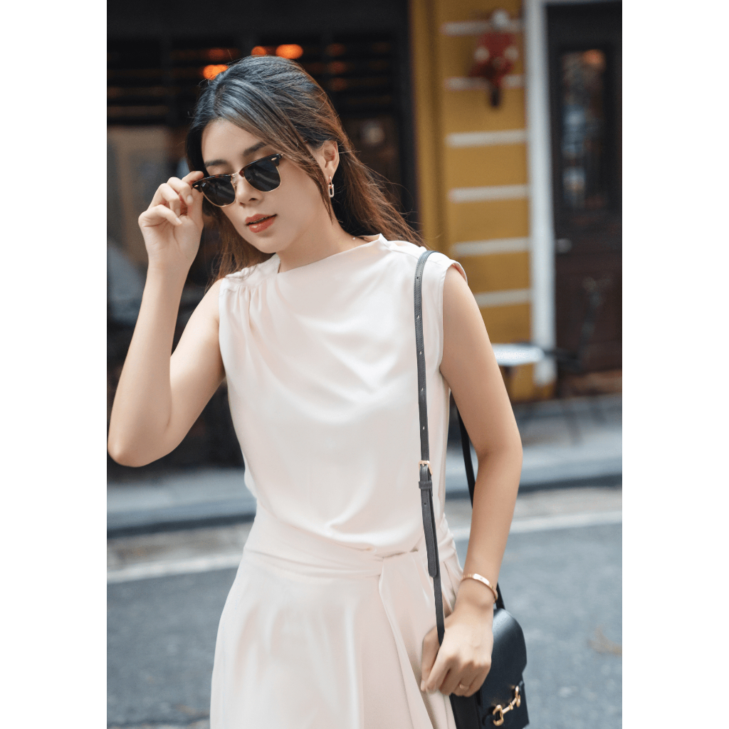 Đầm lụa trơn thắt eo - Be | Hà Cúc