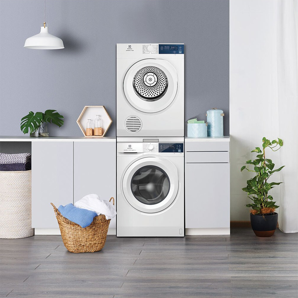 Máy sấy quần áo Electrolux 7.5 kg EDV754H3WB Trắng