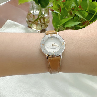 Đồng hồ nữ si nhật hiệu courreges (pháp)