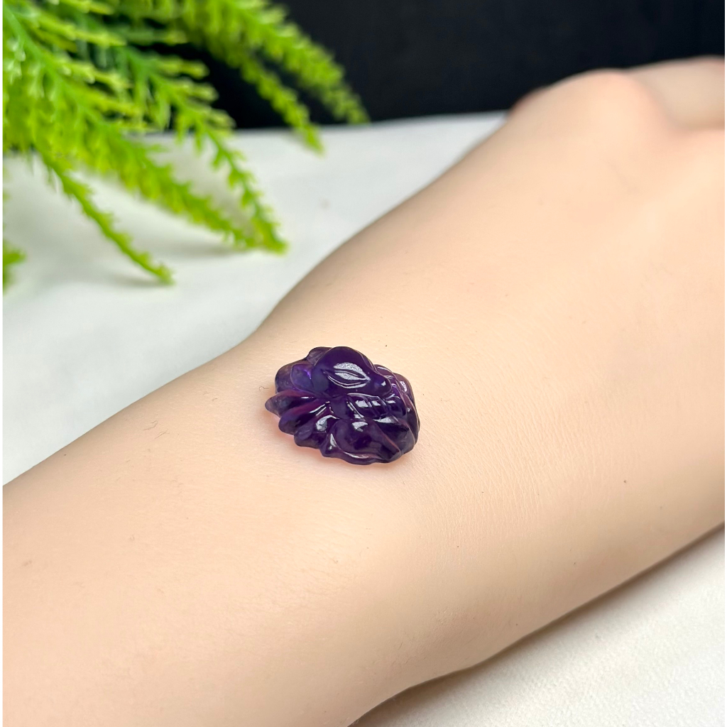 Mặt hồ ly chúa baby thạch anh tím tự nhiên
