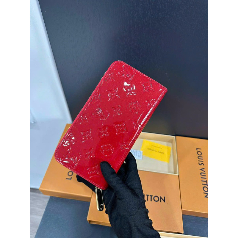 Ví lv da bóng hoạ tiết 3D size20