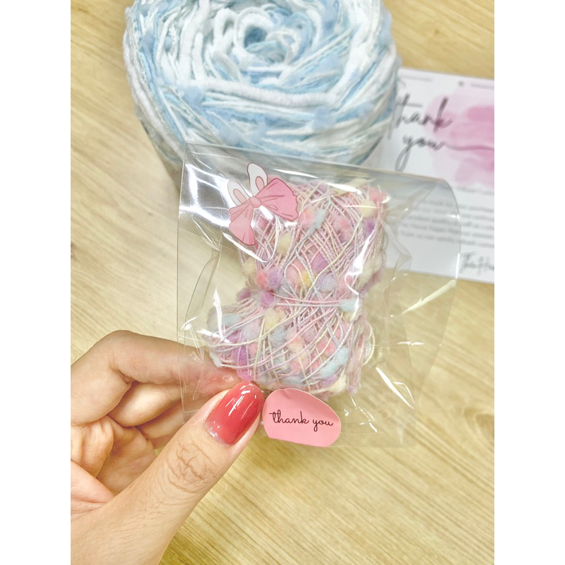 Len xanh dương móc túi Sea và Audrey bag, sợi to móc khá nhanh