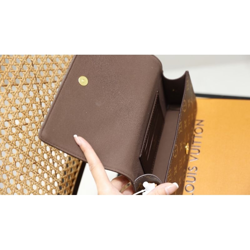 TÚI LV pouch new sp