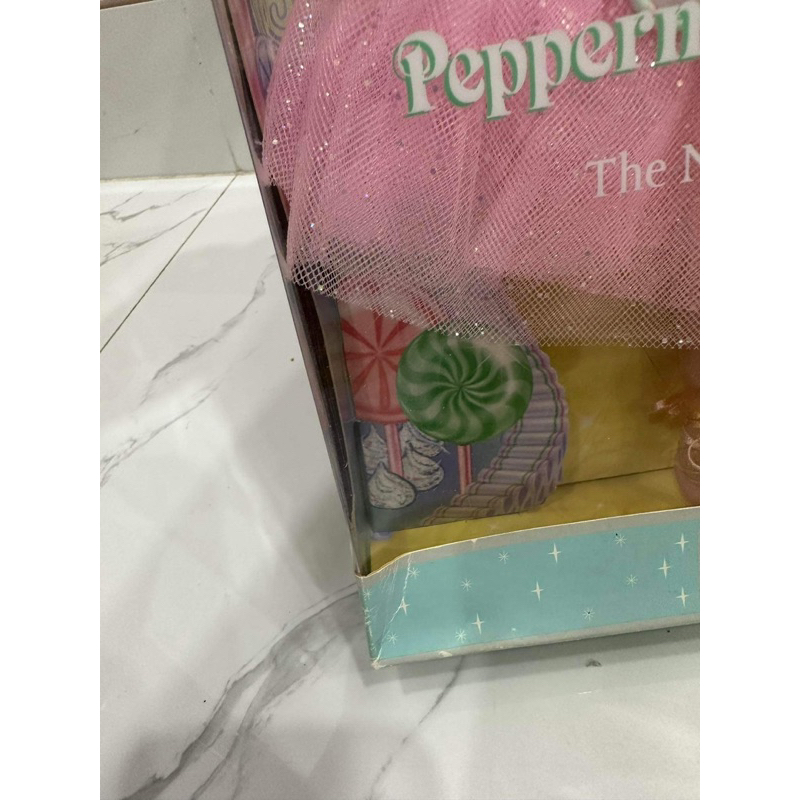 Búp bê Barbie Peppermint Candy Cane